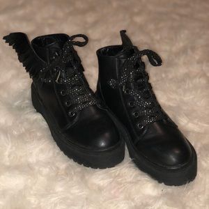 ✨SOLD✨YRU ANGYL SLAYR BOOTS